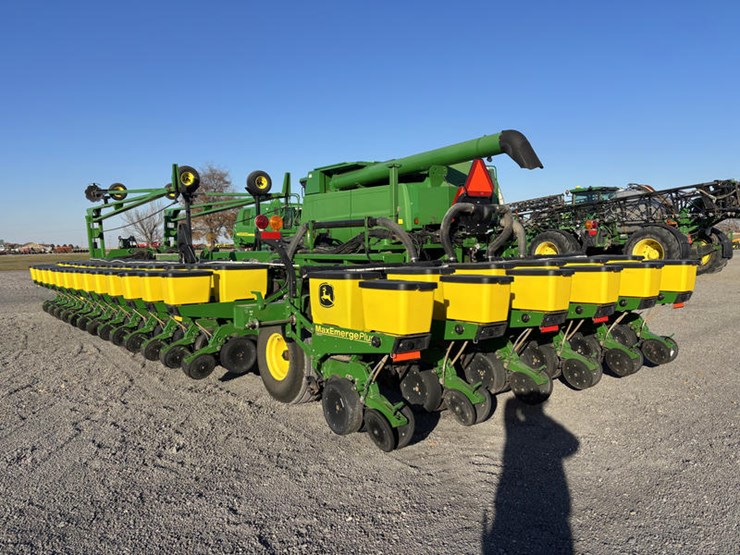 john-deere-db80-image-22