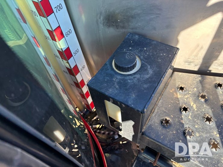 case-ih-patriot-4440-image-109