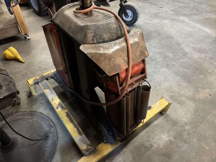 tire-changer-image-2