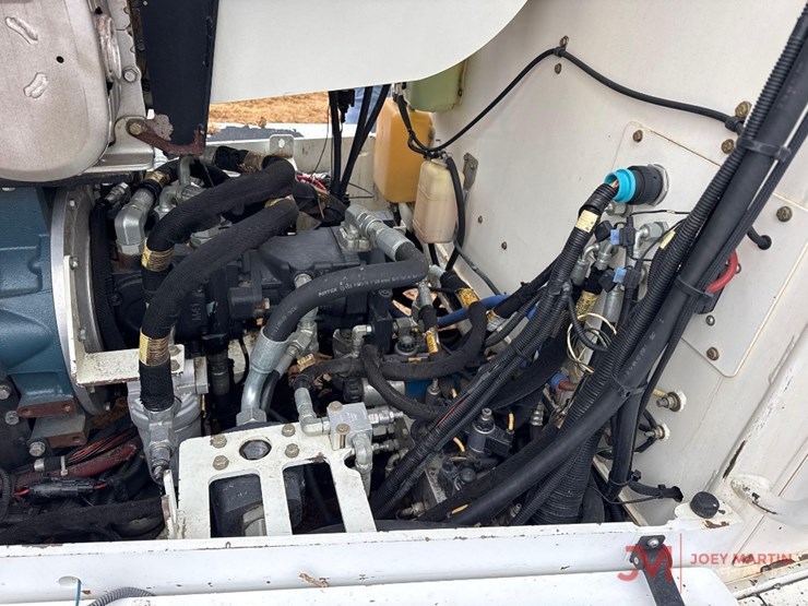 roadtec-fb-100e-sweeper-image-13