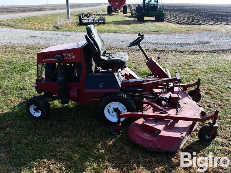 toro-groundsmaster-325d-image-4