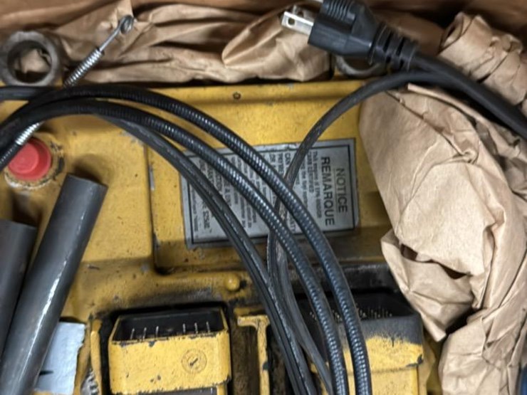 #194-•-skid-of-parts*-image-7