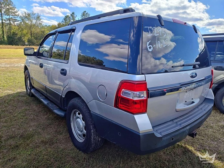 2017-ford-expedition-image-4