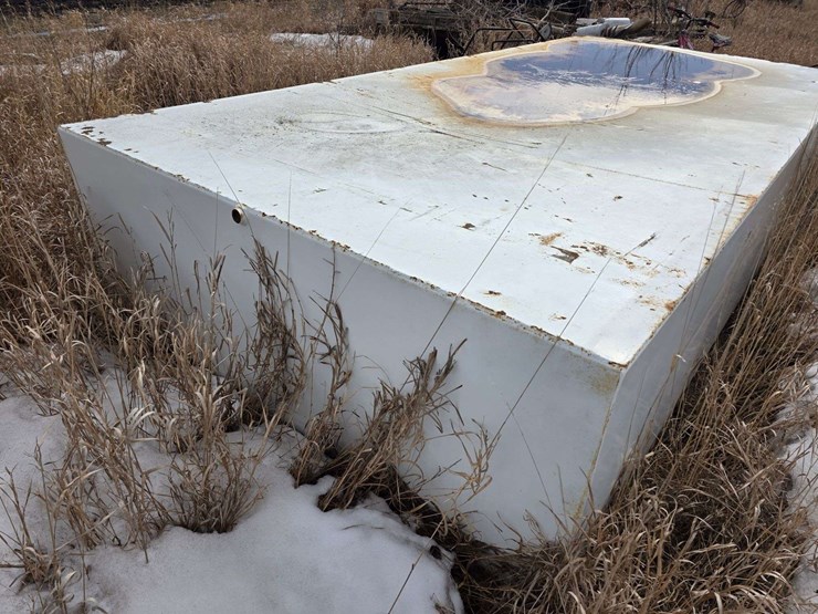 steel-fuel-containment-system,-8’-x-16’-x-32”,-new-tank-that-has-never-had-a-tank-in-it-image-2