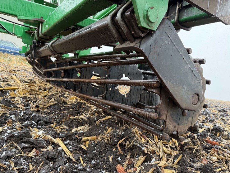 john-deere-200-image-10