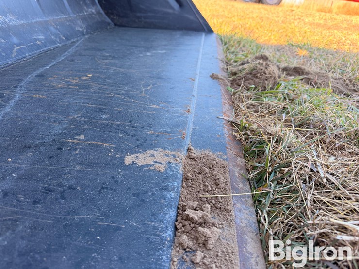 2020-swedish-made-bucket-attachment-image-7