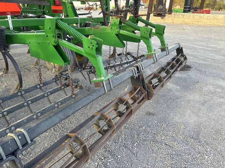 john-deere-2210-image-40