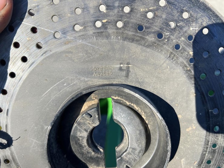 john-deere-7200-image-23