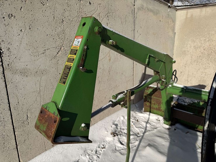 john-deere-148-image-14