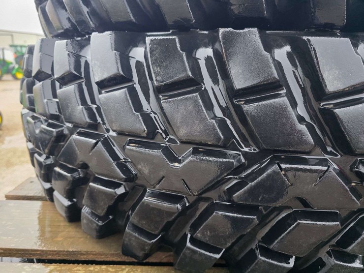 john-deere-5.5-image-9