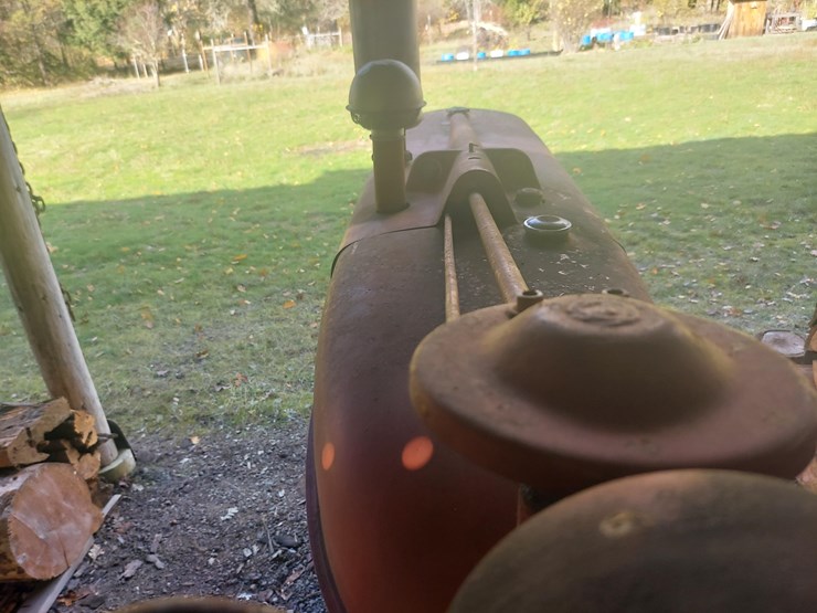 #3901-•-1943-international-harvester-farmall-tractor-image-3