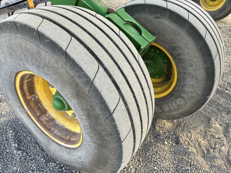 john-deere-2210-image-50