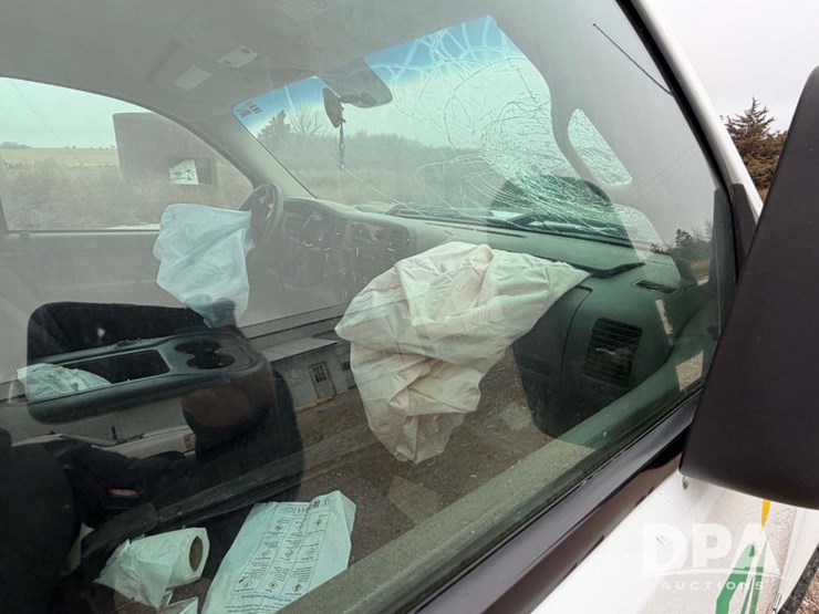 2012-chevrolet-2500hd-image-19