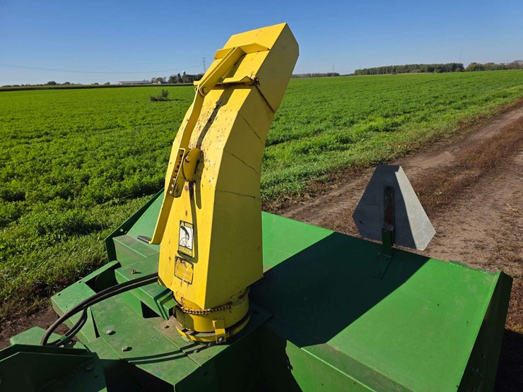 john-deere-686-image-6