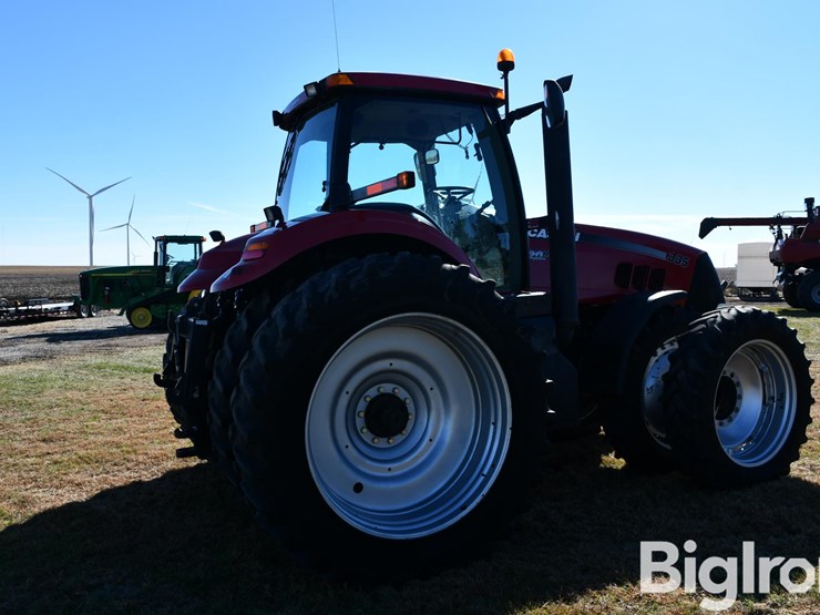 case-ih-magnum-335-image-5