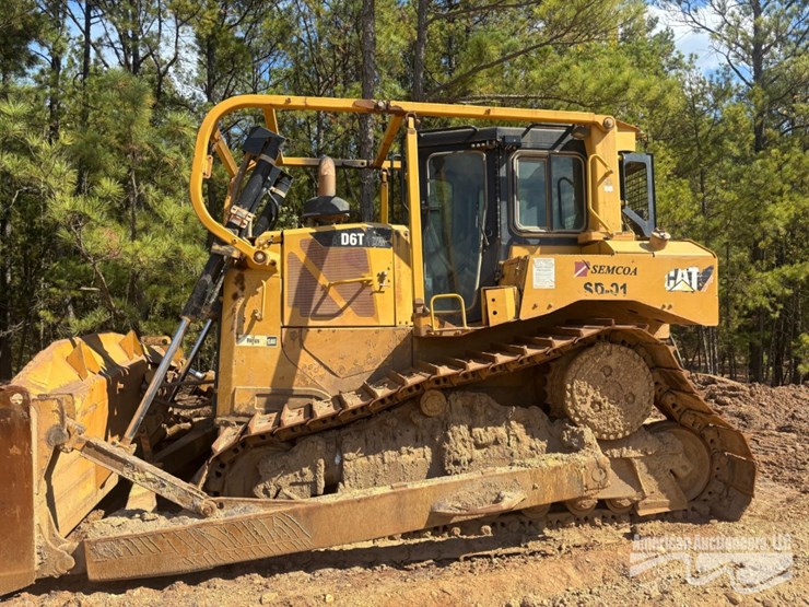 caterpillar-d6t-lgp-image-1