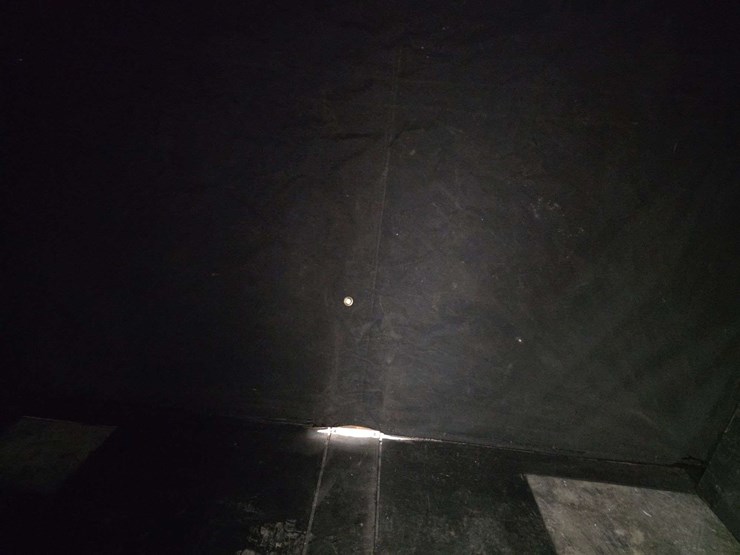 7.5’-x-5.5’-mankato-portable-fish/spearing-house,-2-hole-and-spear-hole-with-furnace-vent-image-12