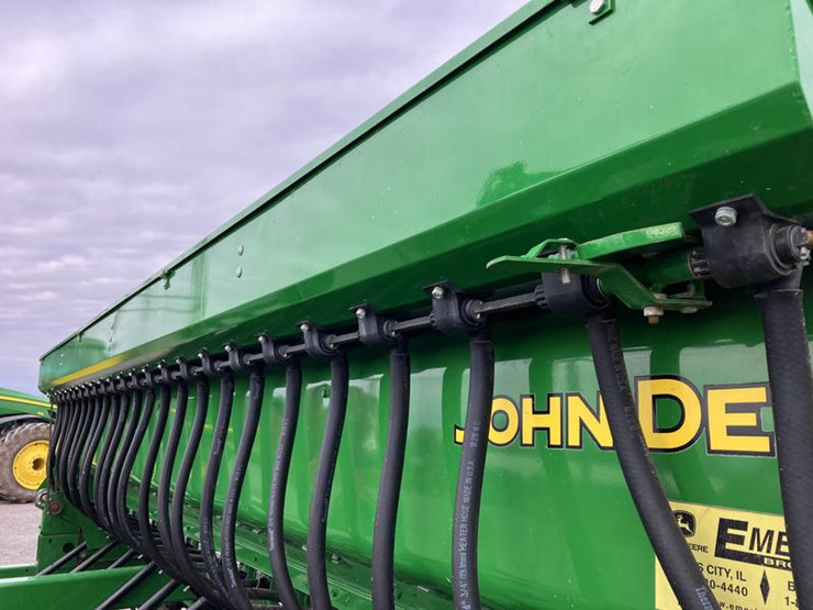 john-deere-1590-image-18