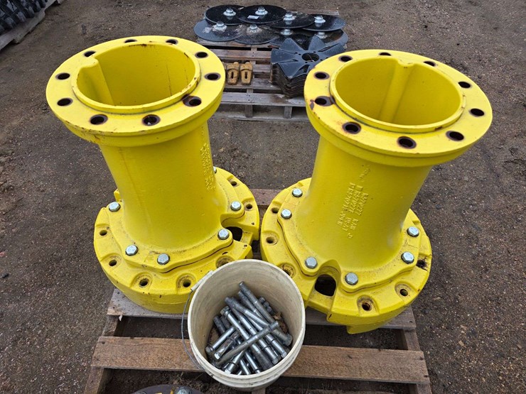 factory-front-dual-spacers-off-john-deere-8r360-image-2