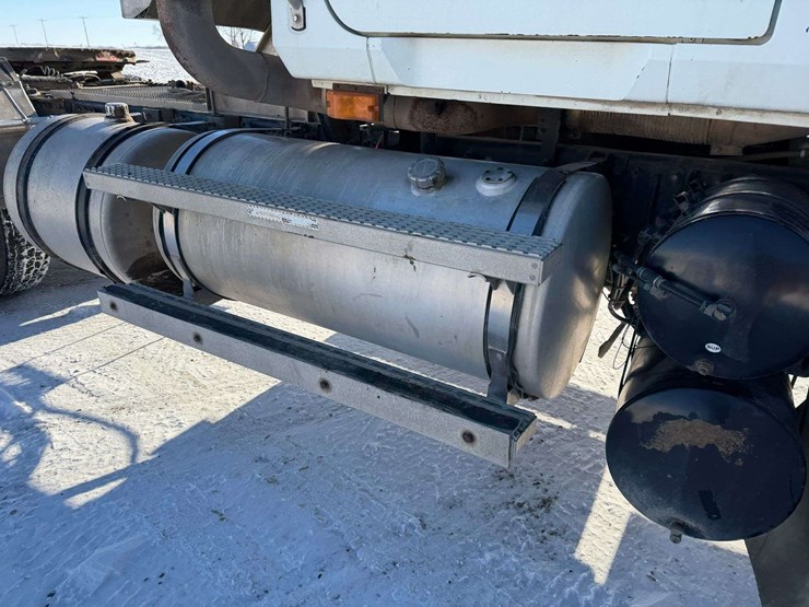 2006-mack-chn613-image-41