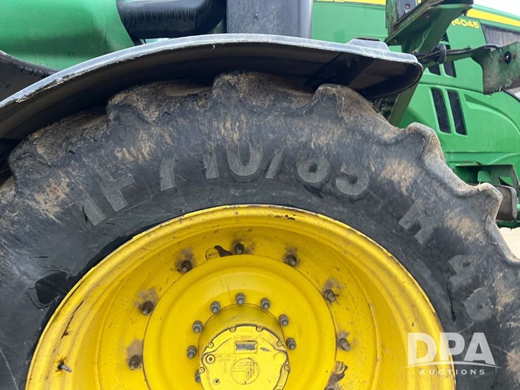 john-deere-r4045-image-25