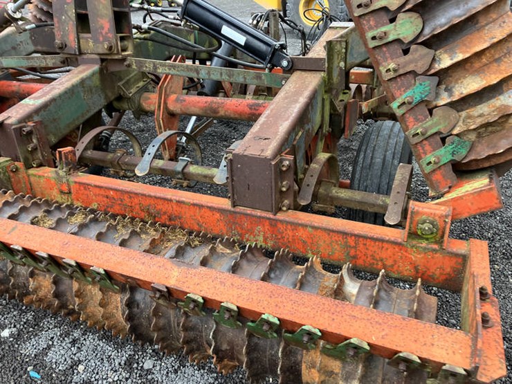 #80000-•-brillion-21'-cult-mulcher-solid-roller-image-9
