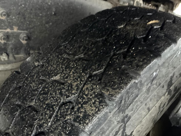 case-ih-8100-image-37