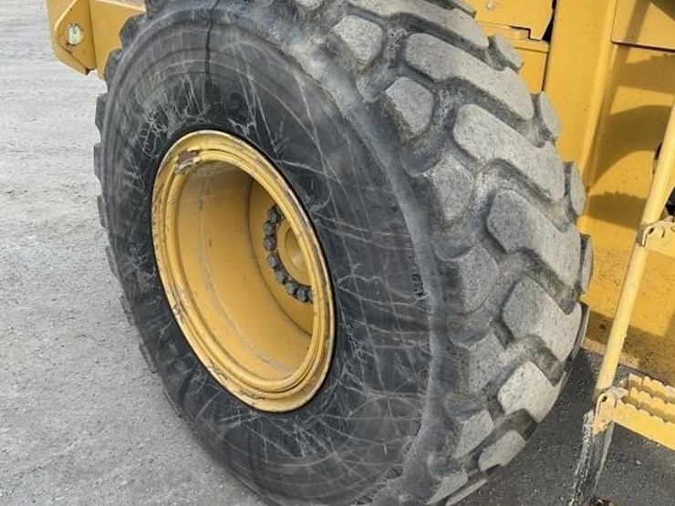 caterpillar-928h-image-20