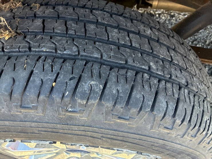 2010-ford-f150-xlt-image-21