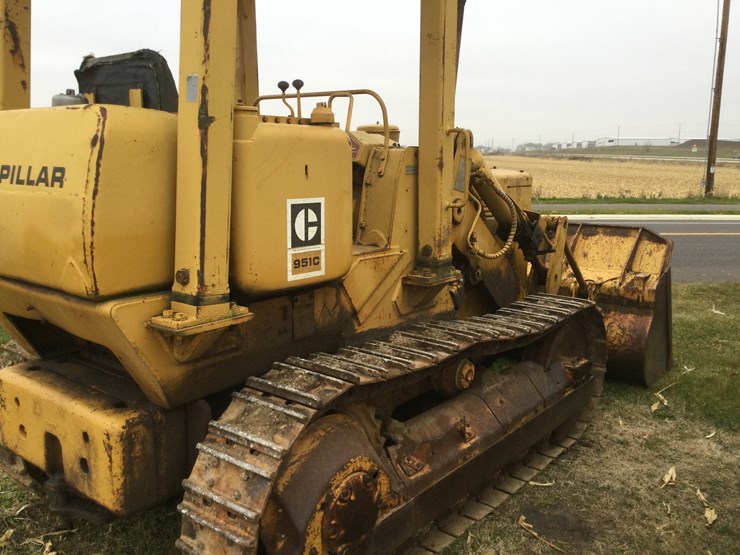 caterpillar-951-image-6