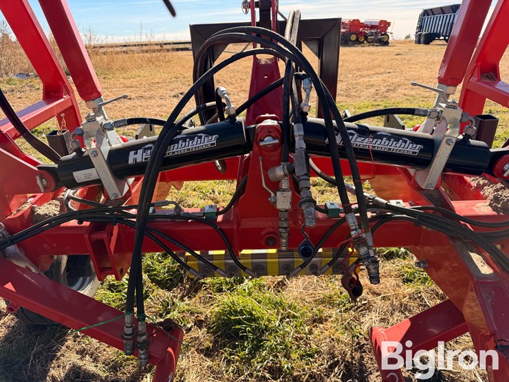 2022-hatzenbichler-30'-hydraulic-comb-harrow-image-10