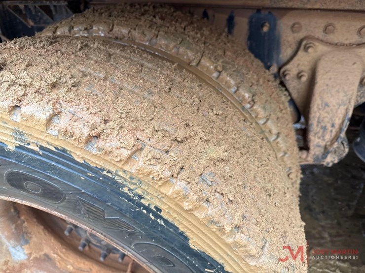 2007-sterling-water-truck-image-14