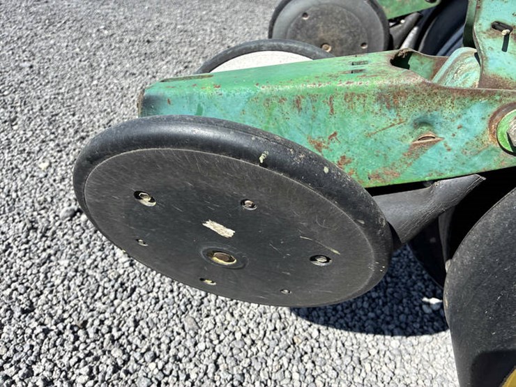 john-deere-7000-image-52