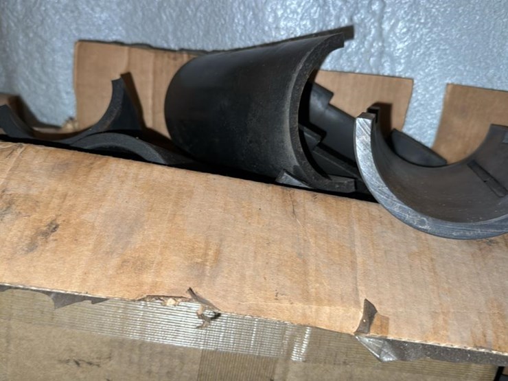 #169-•-contents-of-shelf-3*-image-7