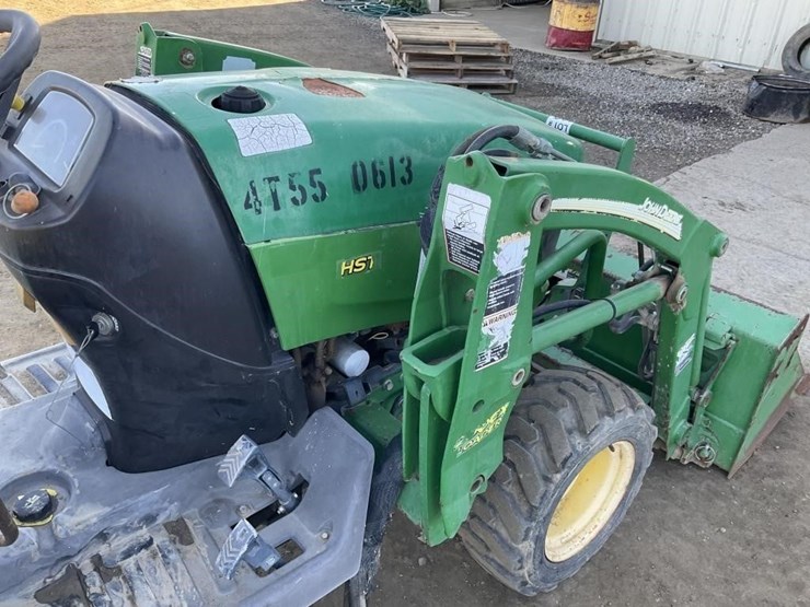john-deere-2320-image-10