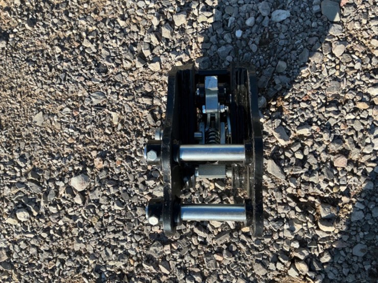 semi-automatic-quick-change-for-mini-excavator-image-2