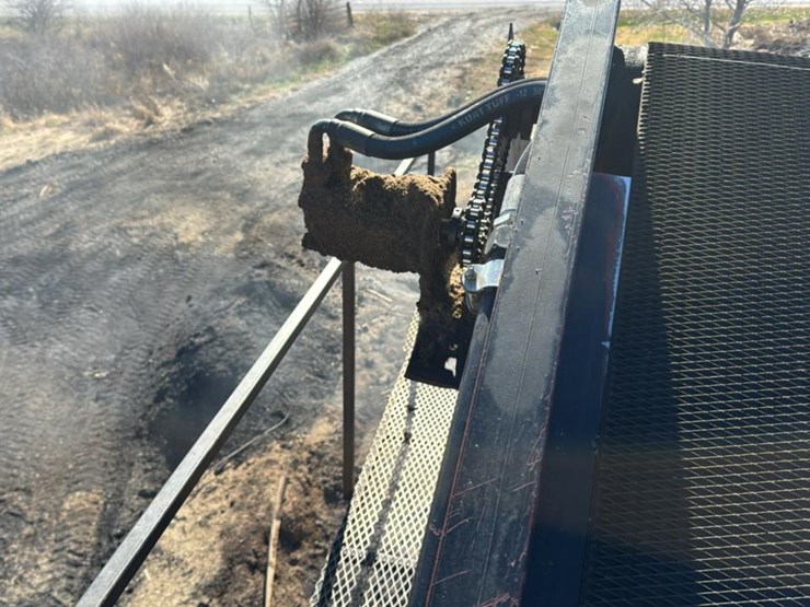 #124-•-inclined-belt-conveyor-image-6