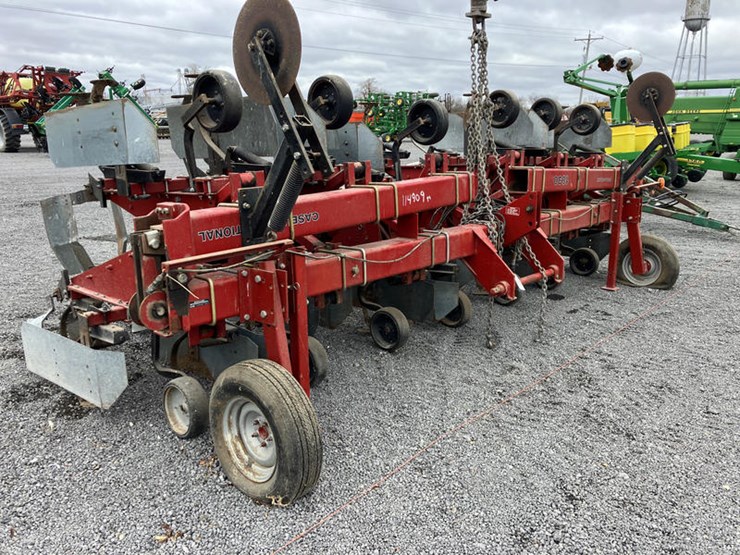 case-ih-1830-image-1