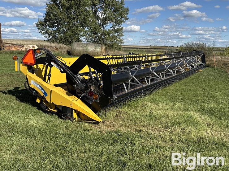 new-holland-88c-image-3