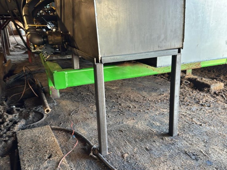 #131-•-part-of-entirety!-jack-shaft,-pumps-reservoirs,-and-main-frame,-gear-flow-divider,-99-gallon-capacity-image-9