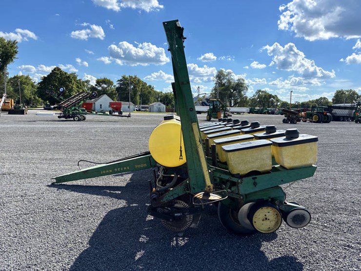 john-deere-7000-image-5