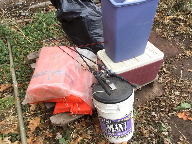 #4785-•-misc.-fishing-supplies:-location:-w2486-smies-rd,-oostburg,-wi-53070-image-2