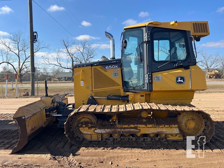 2013-deere-650k-lgp-image-1