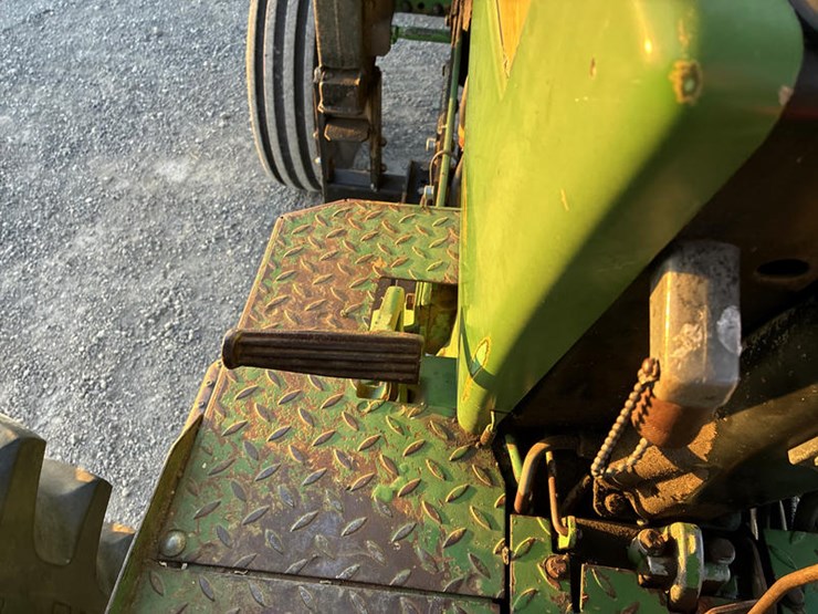 john-deere-2940-image-63