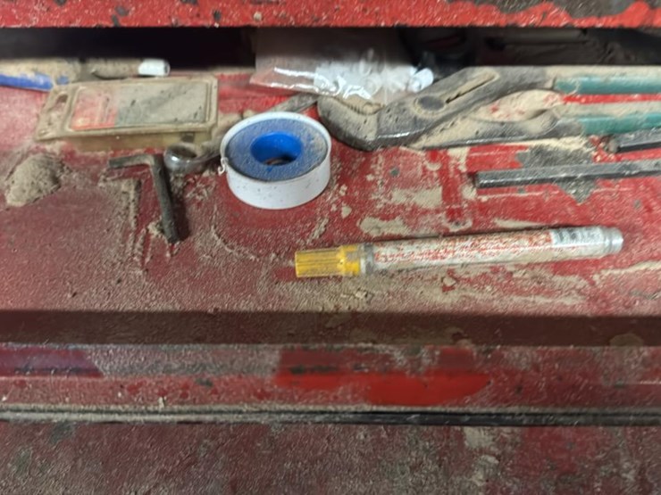 #139-•-tool-box*-image-7