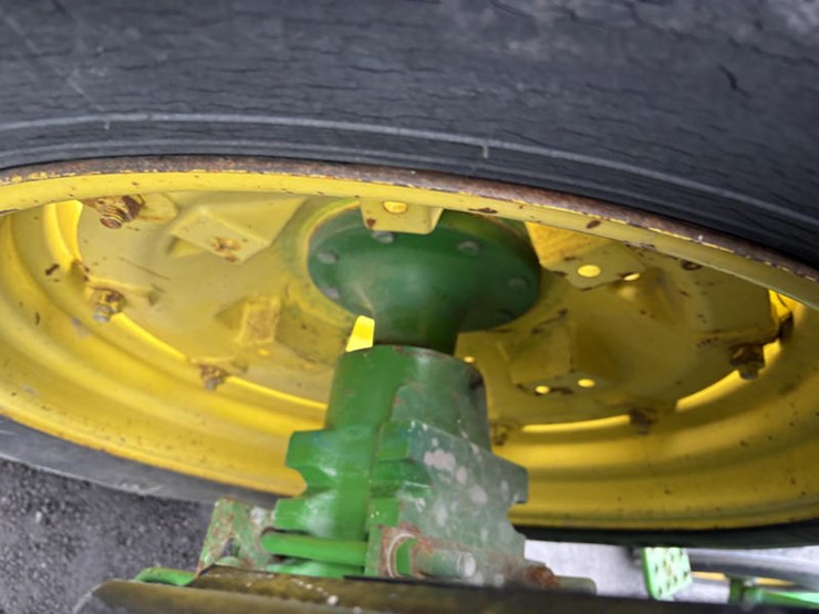 john-deere-2550-image-18