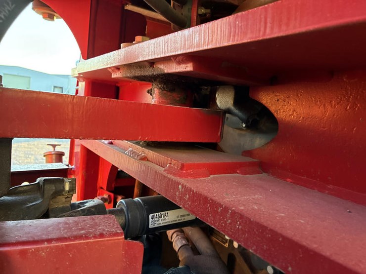 case-ih-275-image-23