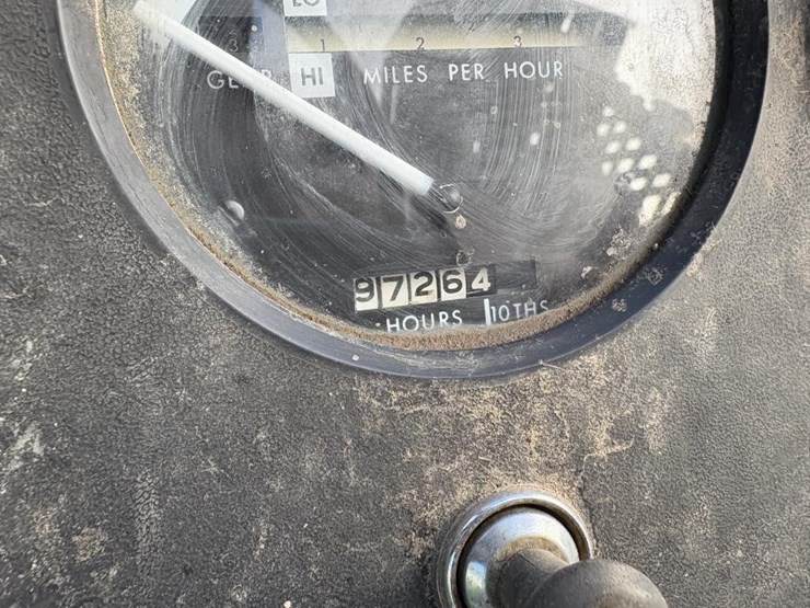 john-deere-4030-image-11