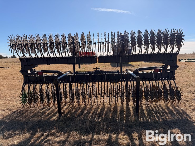 yetter-30'-rotary-hoe-image-6
