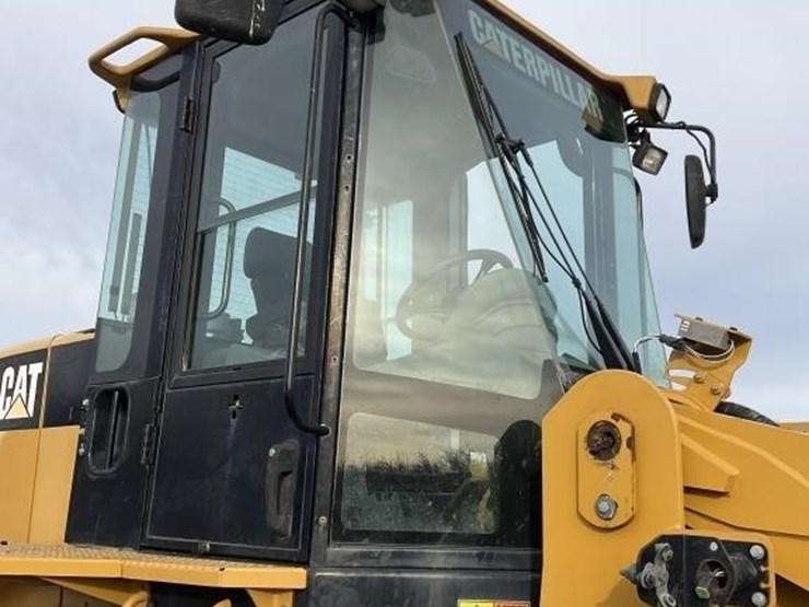 caterpillar-928h-image-13